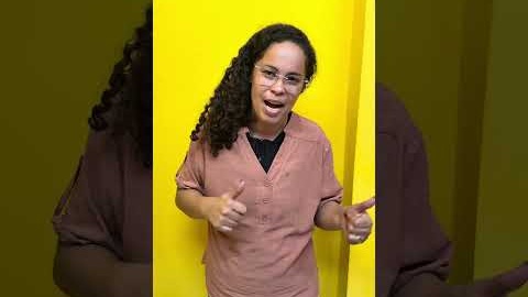 Fernanda no vídeo de depoimento de Engetec